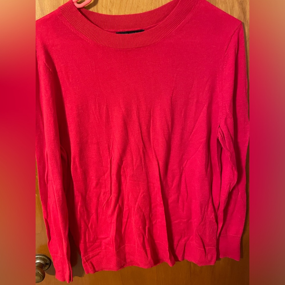 Banana Republic sweater in Maui rose, great condition